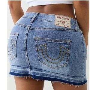 NWT Women's True Religion Denim Studded Mini Skirt Blue Light Wash Size 28